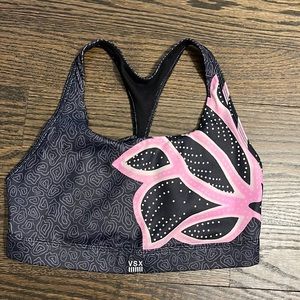 PINK Sports-bra in Medium